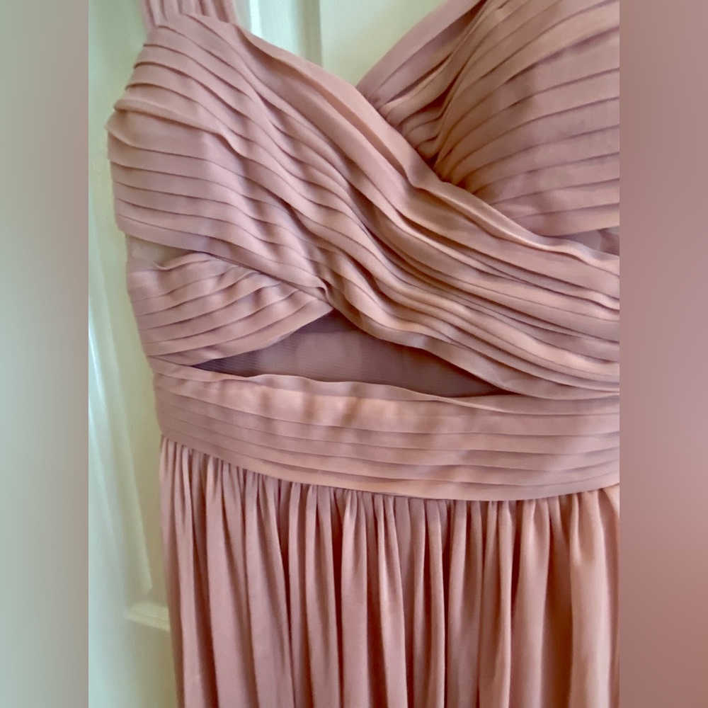 Long Dress - Picture 2 of 8